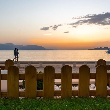 Loutraki Sea Sunset Apartment Bagian luar foto